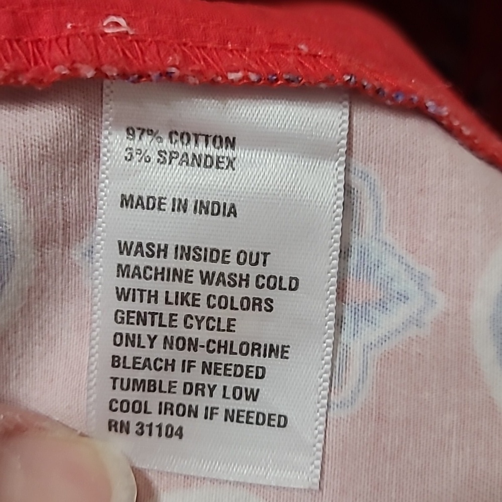 NWOT Crown & Ivy Red Designed Shelby Shorts with Scalloped Hem size 14W - Picture 5 of 9